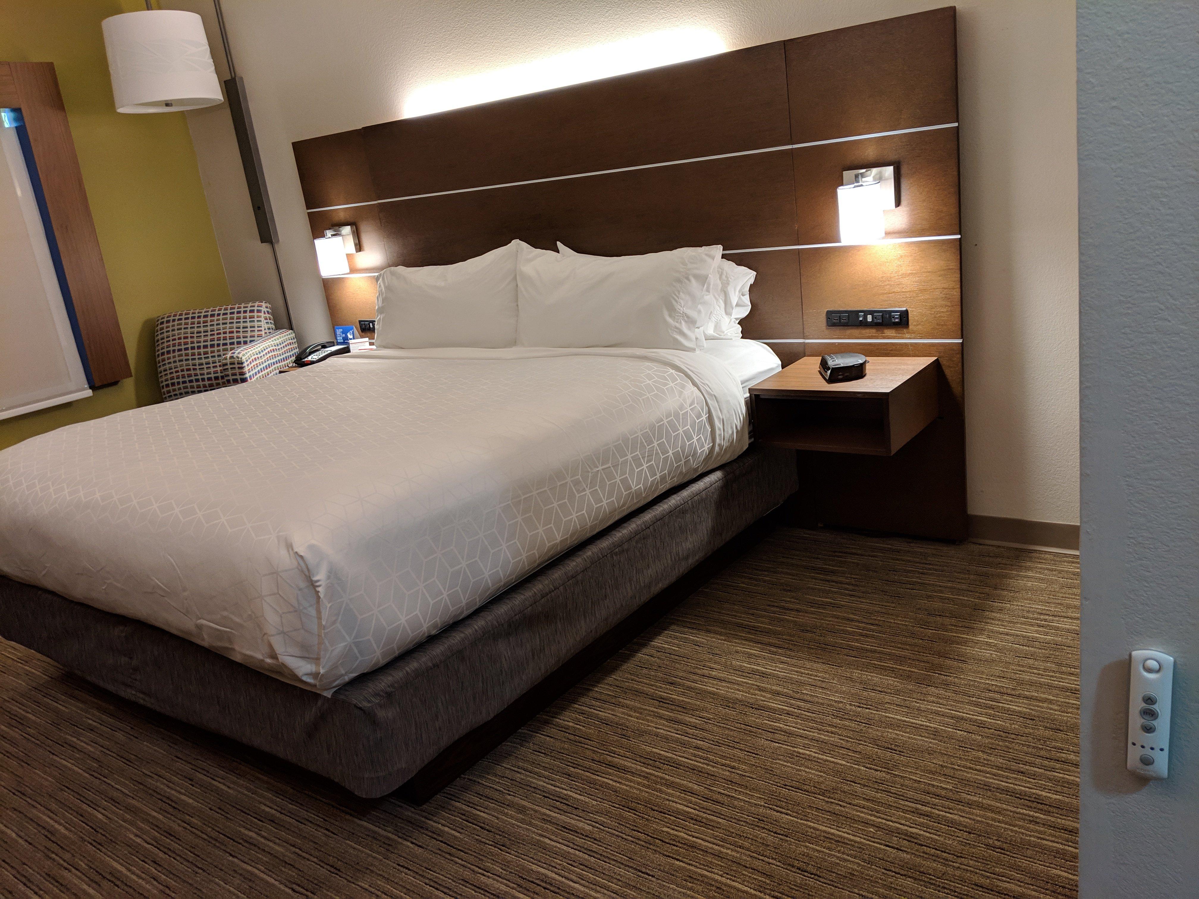 Holiday Inn Express Hotel & Suites Claypool Hill -Richlands Area By Ihg Pounding Mill Екстериор снимка