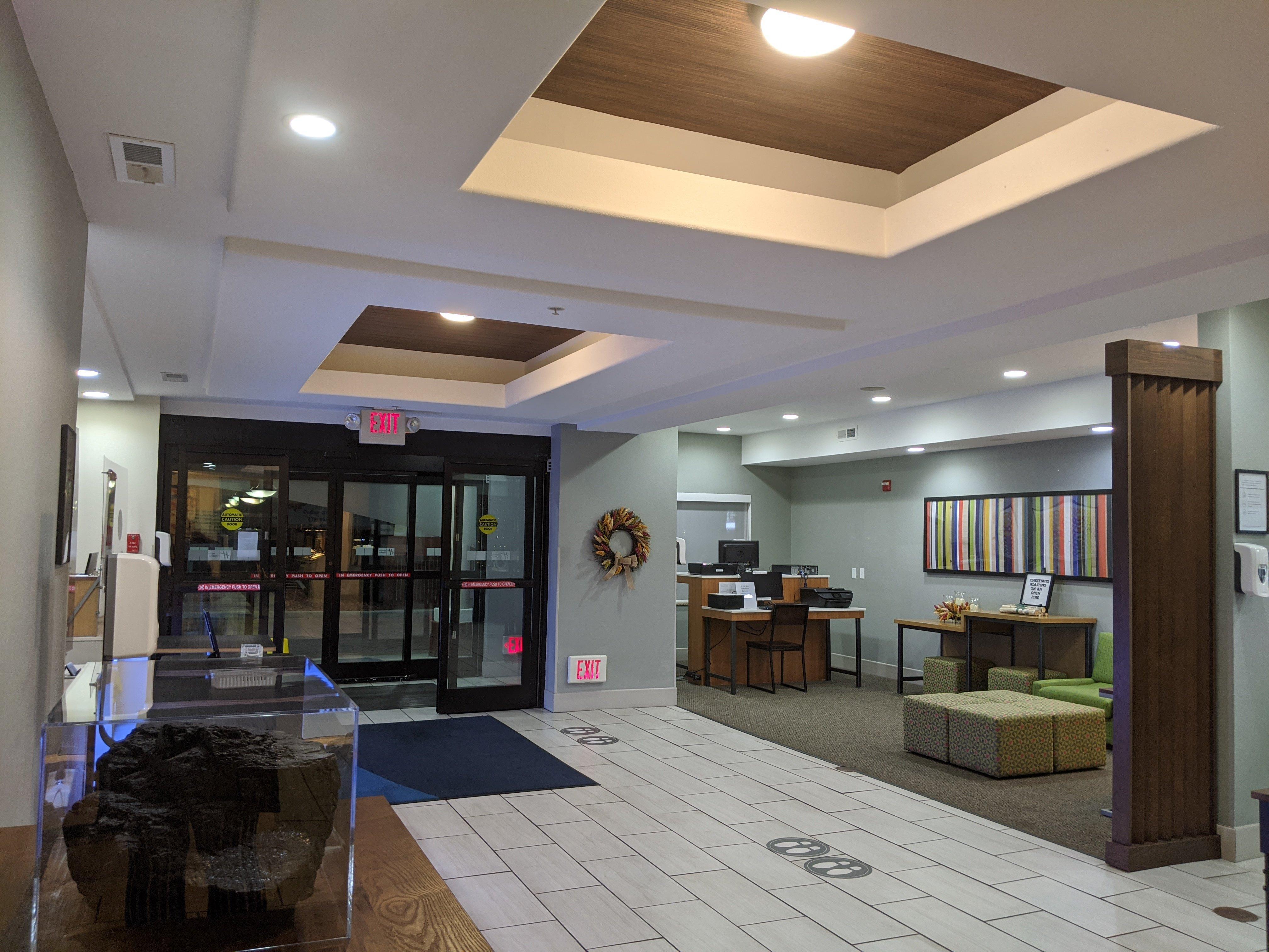Holiday Inn Express Hotel & Suites Claypool Hill -Richlands Area By Ihg Pounding Mill Екстериор снимка
