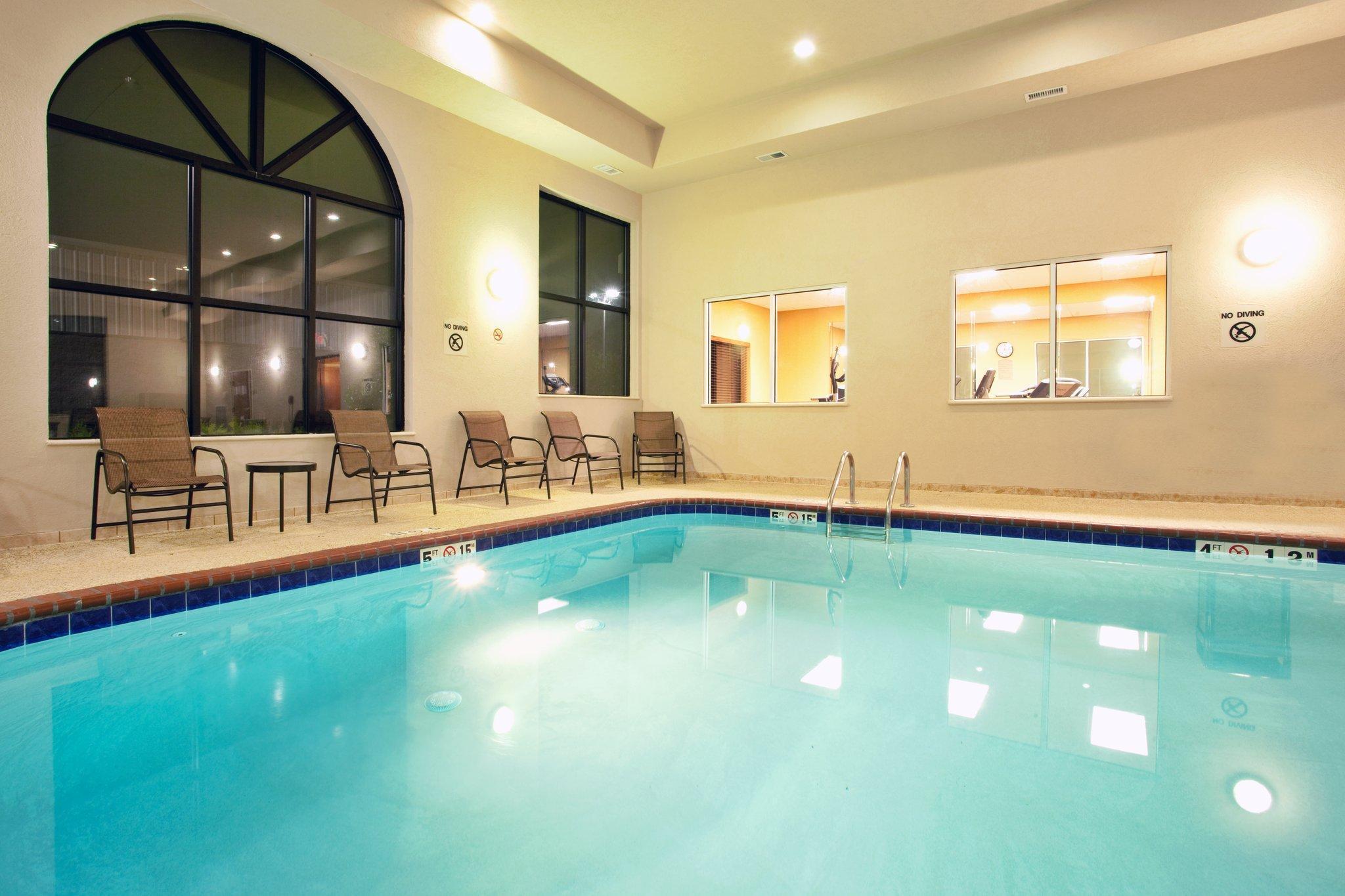 Holiday Inn Express Hotel & Suites Claypool Hill -Richlands Area By Ihg Pounding Mill Екстериор снимка