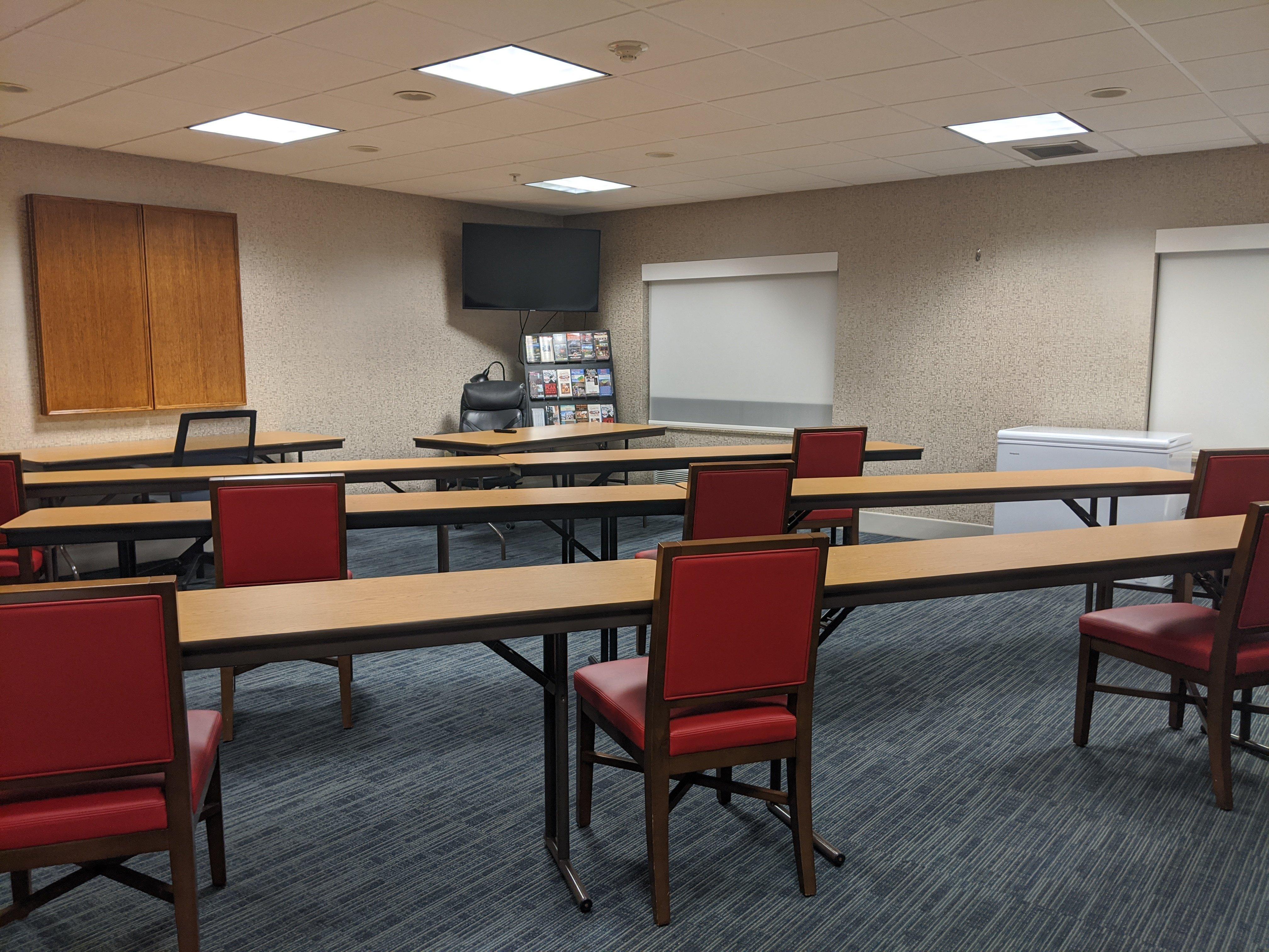 Holiday Inn Express Hotel & Suites Claypool Hill -Richlands Area By Ihg Pounding Mill Екстериор снимка
