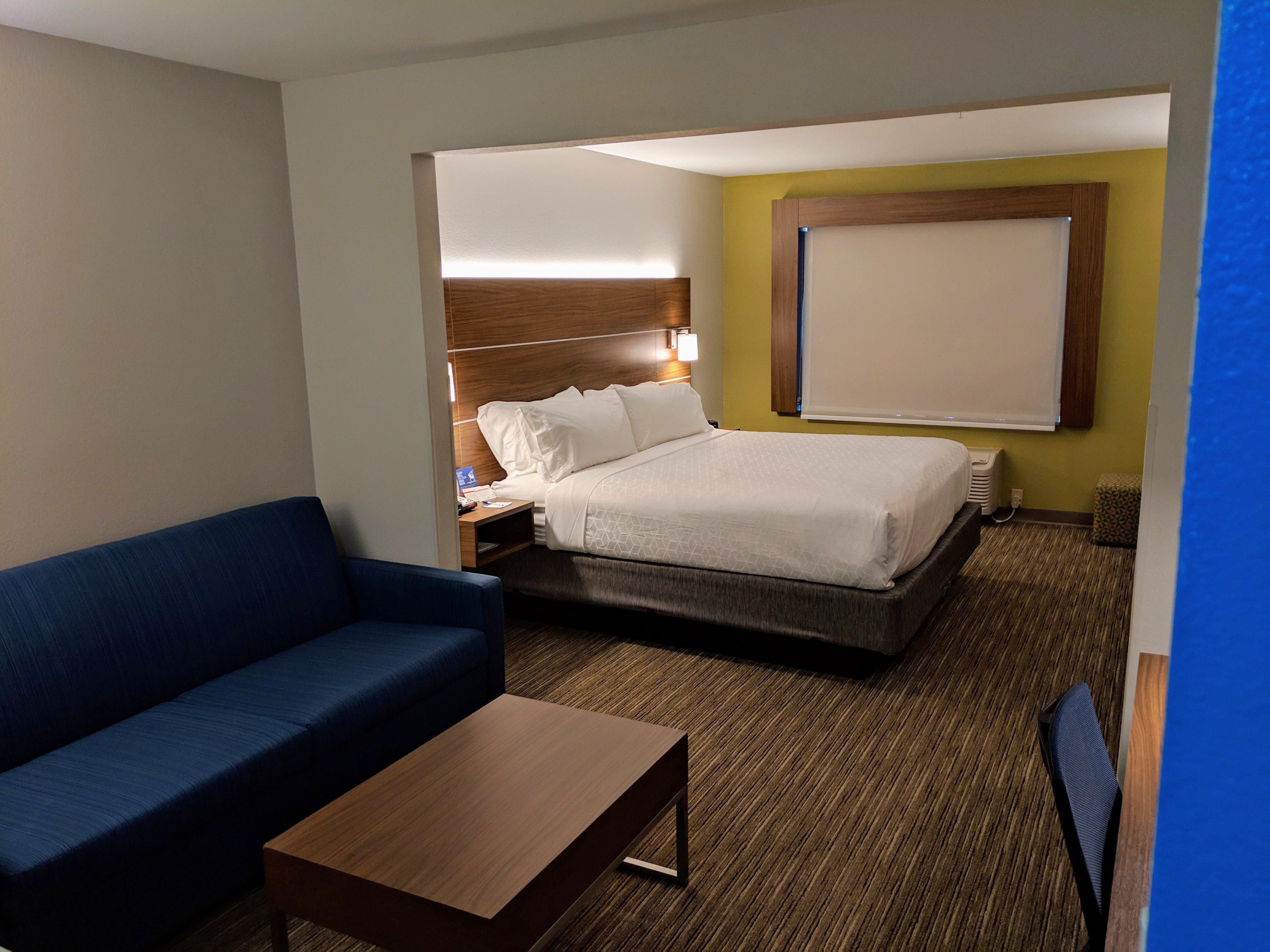 Holiday Inn Express Hotel & Suites Claypool Hill -Richlands Area By Ihg Pounding Mill Екстериор снимка