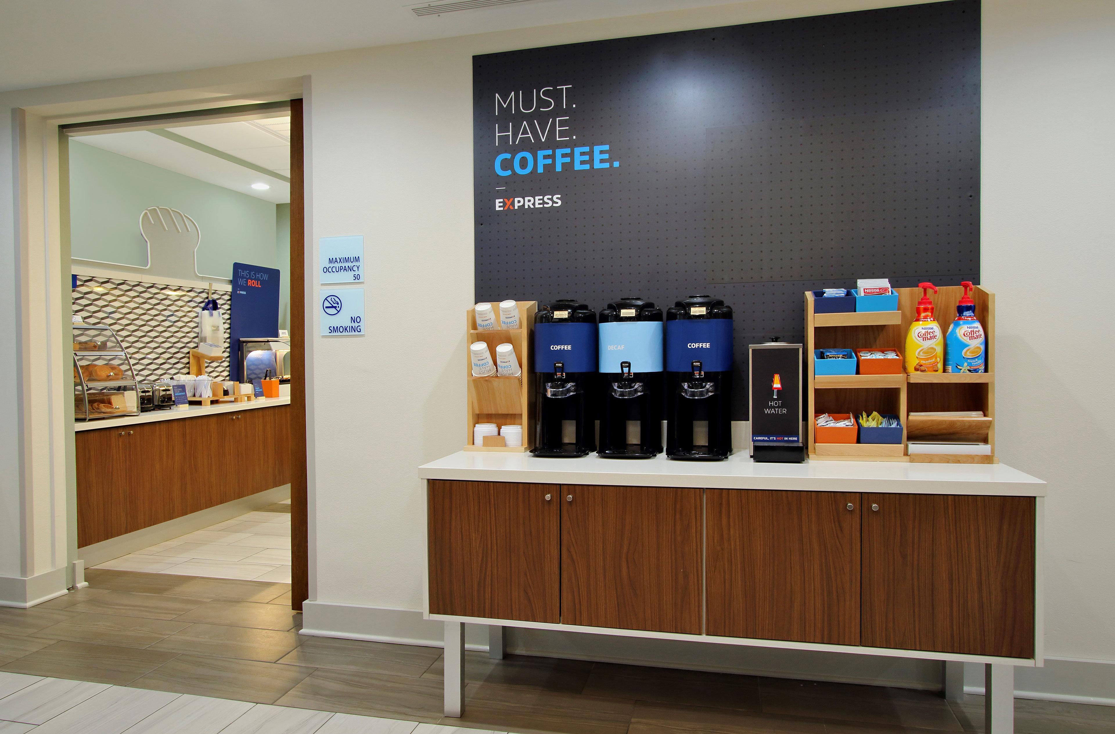 Holiday Inn Express Hotel & Suites Claypool Hill -Richlands Area By Ihg Pounding Mill Екстериор снимка