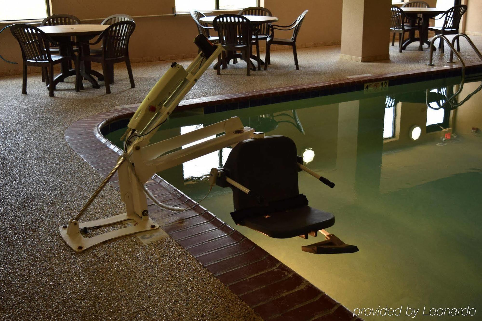 Holiday Inn Express Hotel & Suites Claypool Hill -Richlands Area By Ihg Pounding Mill Екстериор снимка